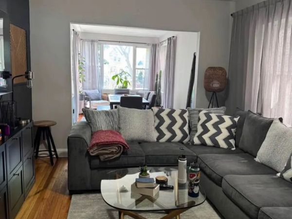 3063 N Gresham Avenue, Unit 1, Chicago, IL 60618