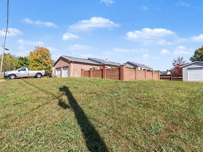 8310 Tamarack Drive, Florence, KY 41042 Photo 19