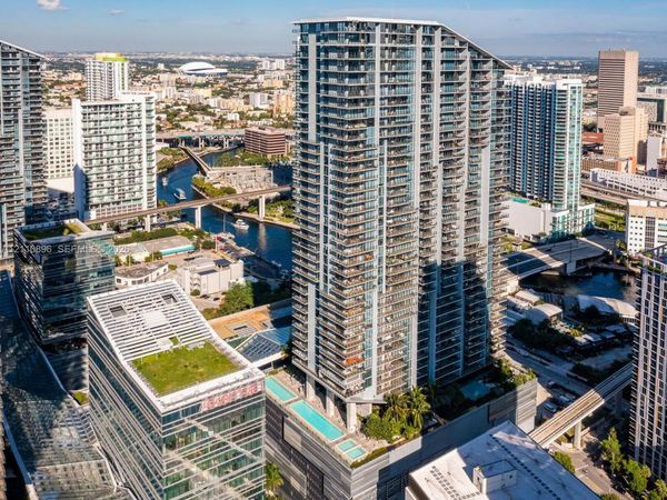 68 SE 6th St , Unit 1906, Miami, FL 33131