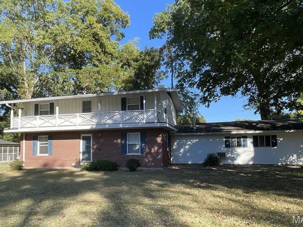 202 N 6th Street , Mascoutah, IL 62258