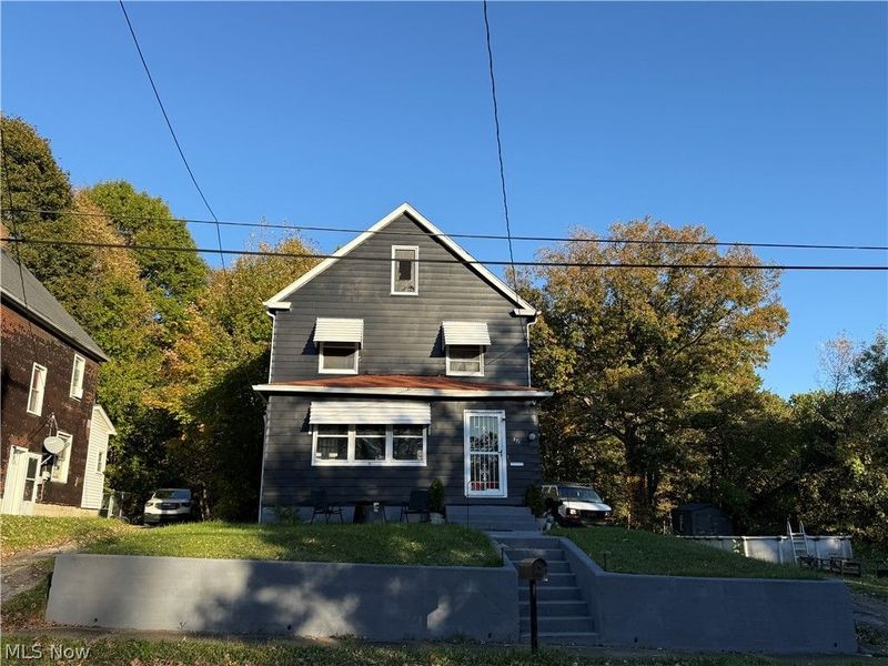 371 S Jackson Street, Youngstown, OH 44506 Photo 2
