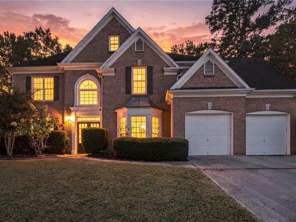 3030 Darien Park Drive , Roswell, GA 30076