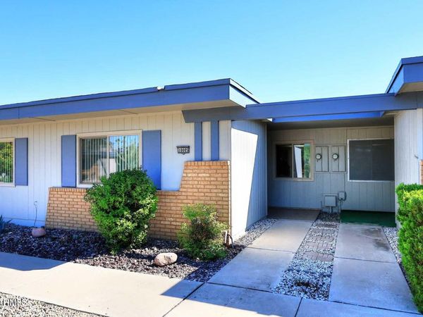 10005 W HUTTON Drive, Sun City, AZ 85351
