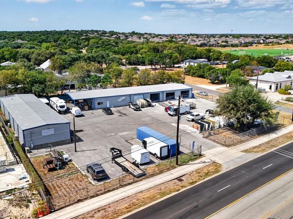 801 S Bagdad RD, Leander, TX 78641