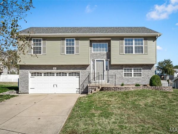 317 Winding Way Court , Wentzville, MO 63385