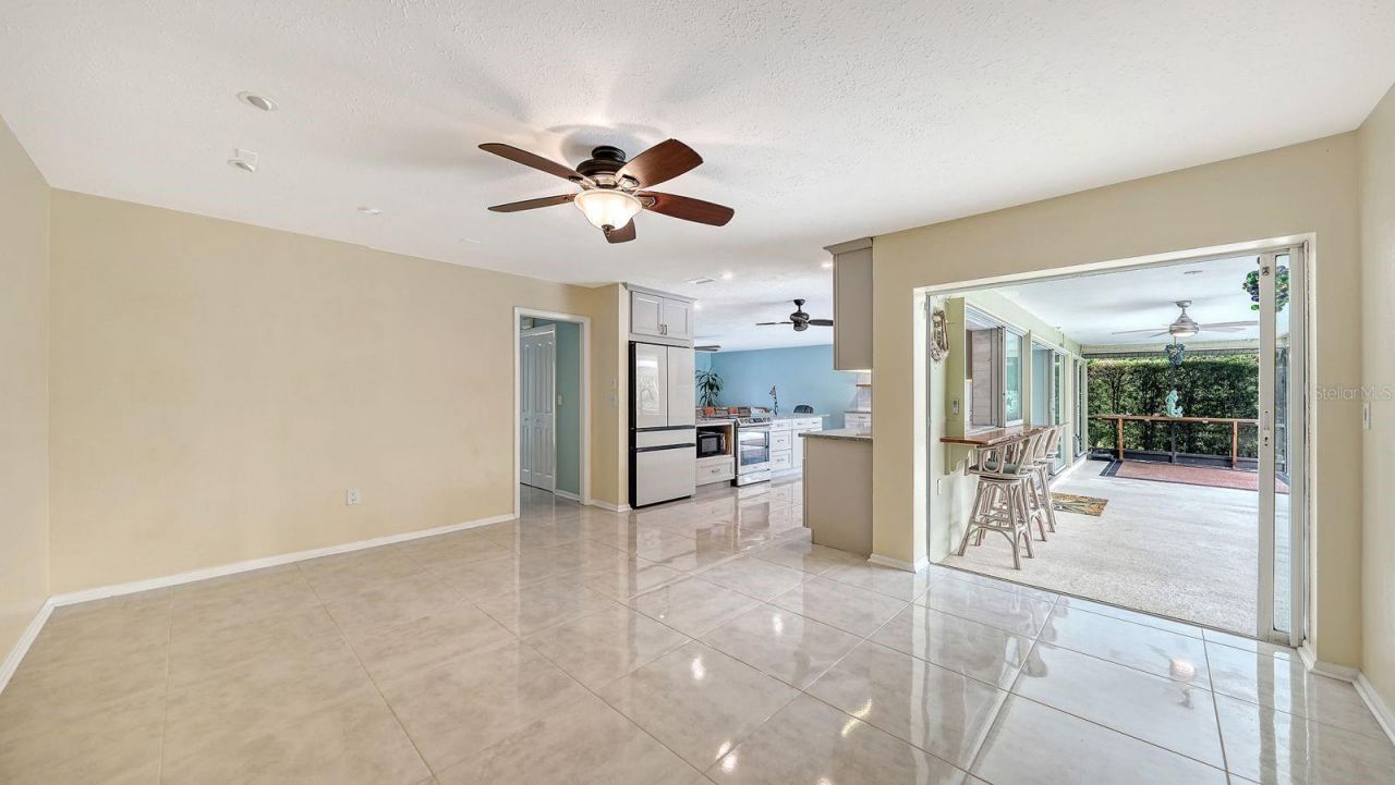 2295 Pine View Circle, Sarasota, FL 34231 Photo