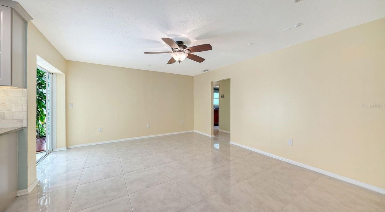 2295 Pine View Circle, Sarasota, FL 34231 Photo