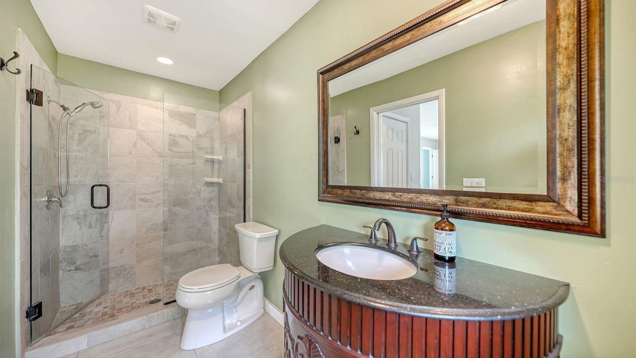 2295 Pine View Circle, Sarasota, FL 34231 Photo