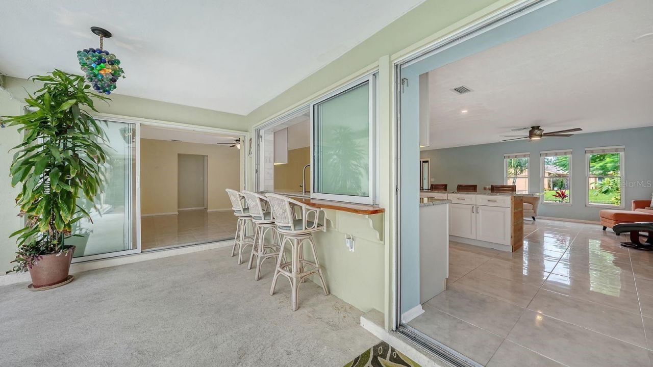 2295 Pine View Circle, Sarasota, FL 34231 Photo