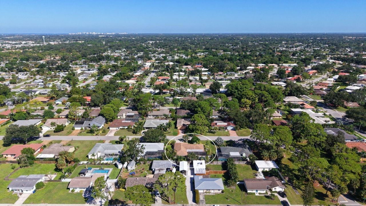 2295 Pine View Circle, Sarasota, FL 34231 Photo