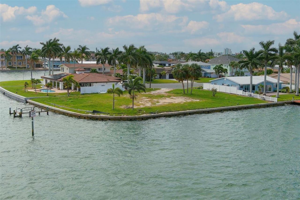 840 123rd Avenue , Treasure Island, FL 33706 Photo