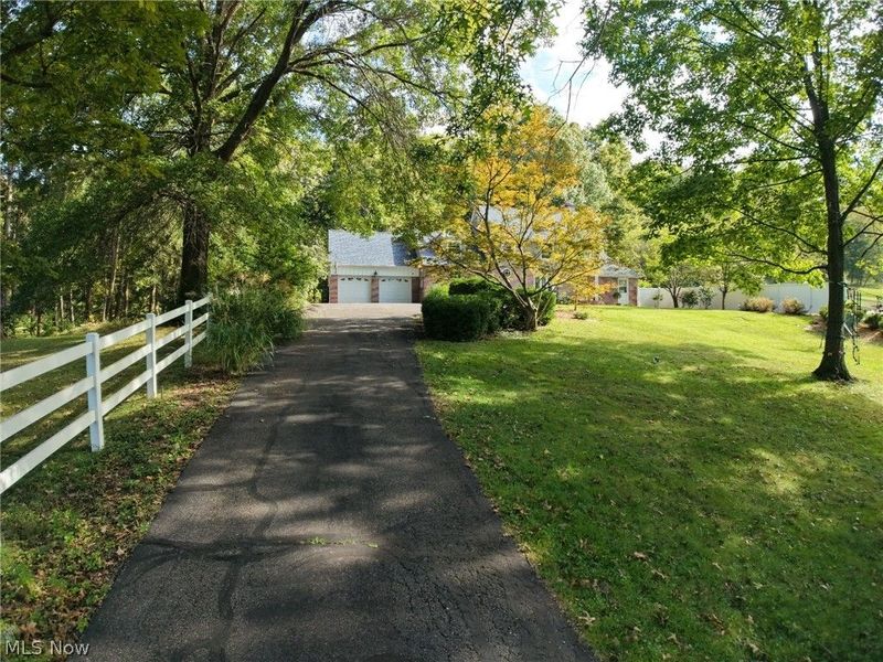 814 Colegate Drive, Marietta, OH 45750 Photo 4