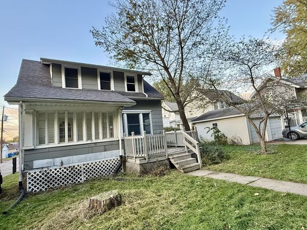 4519 5th Avenue, Rock Island, IL 61201