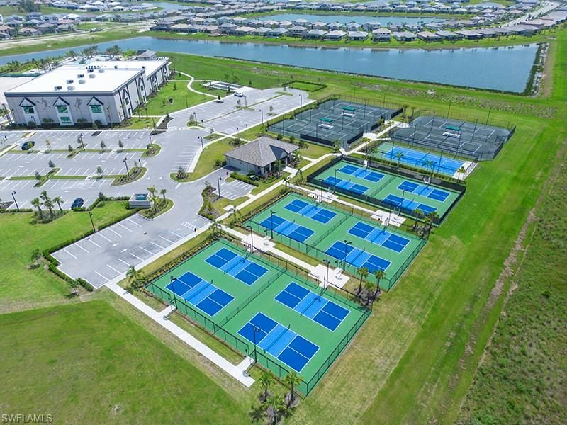 20370 Napa Loop, Estero, FL 33928 Photo