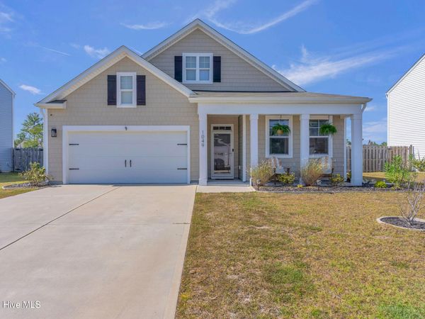 1049 Burled Oak Rdg Lp SE, Bolivia, NC 28422