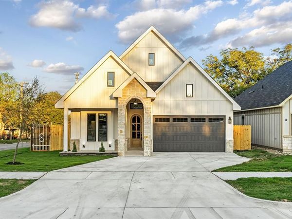 3516 N Houston Street, Fort Worth, TX 76106