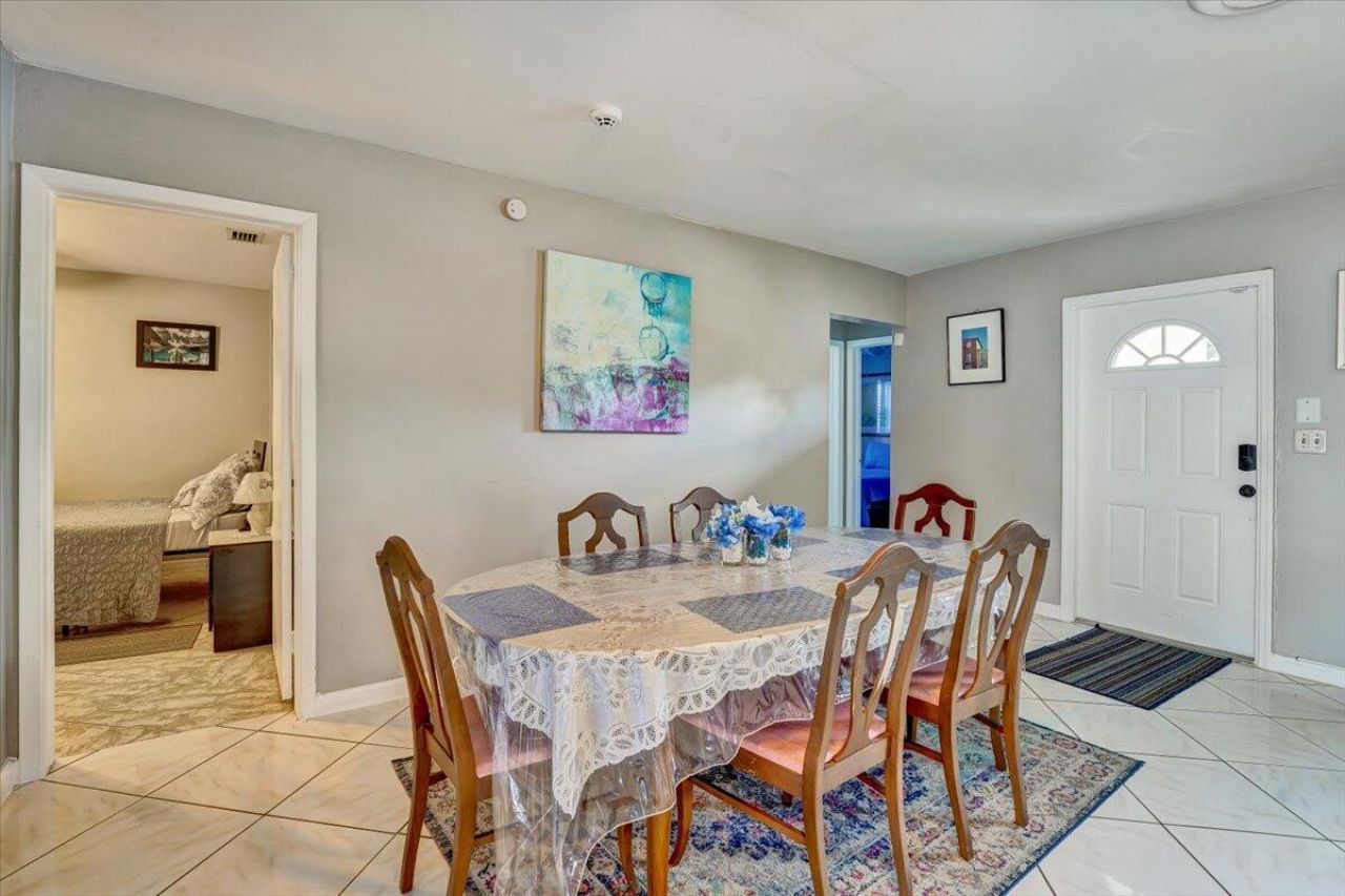 3982 NW 39th Avenue, Lauderdale Lakes, FL 33309 Photo