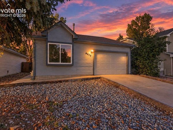 6430 Lonsdale Drive, Colorado Springs, CO 80915