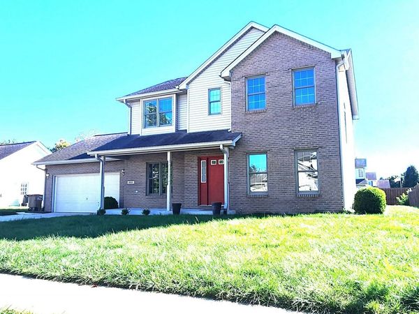 2037 Pinewood Drive , Columbus, IN 47203
