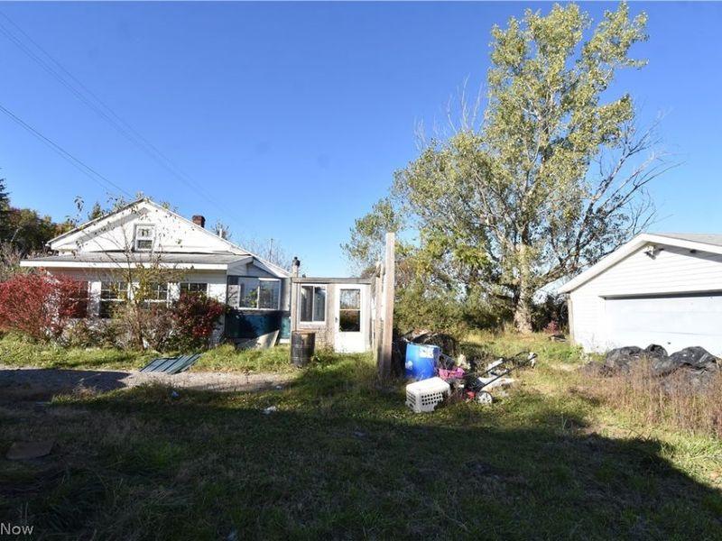 1438 S County Line Road, Geneva, OH 44041 Photo 1