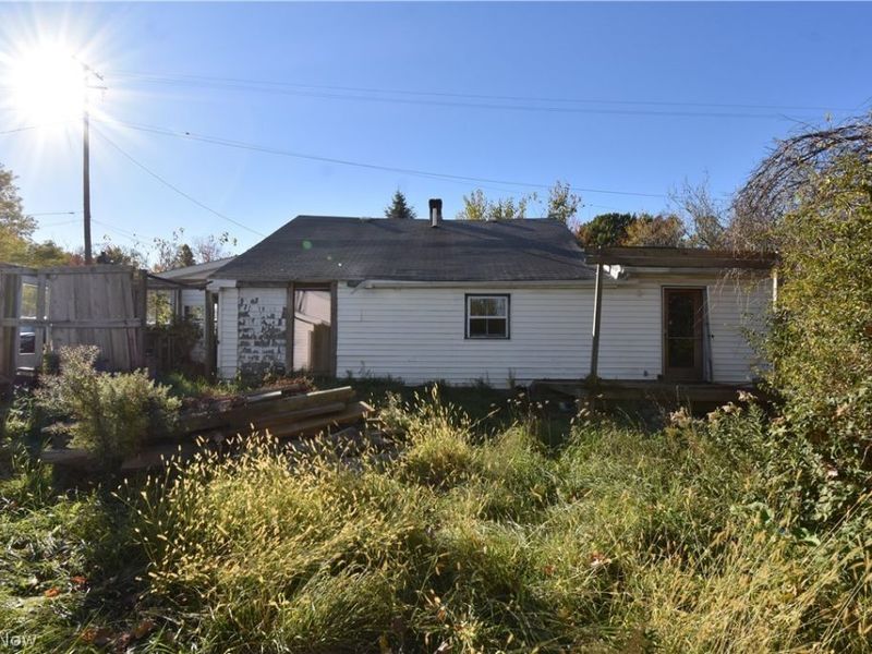 1438 S County Line Road, Geneva, OH 44041 Photo 7