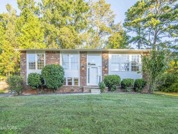 11713 Foxford Drive, Knoxville, TN 37934