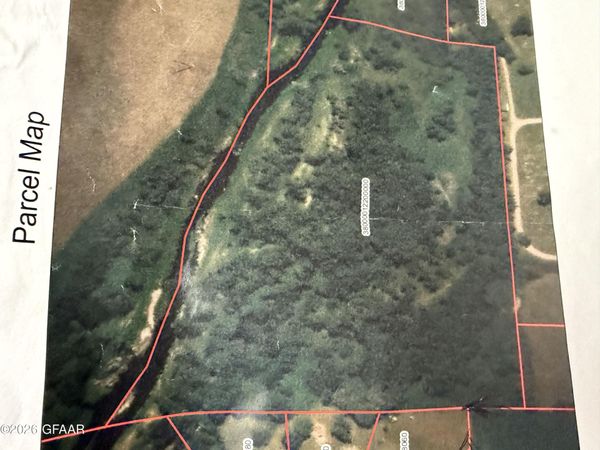 709 PARK Street E, Park River, ND 58270