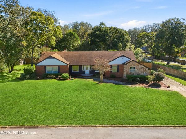 6311 WHISPERING OAKS Drive W, Jacksonville, FL 32277
