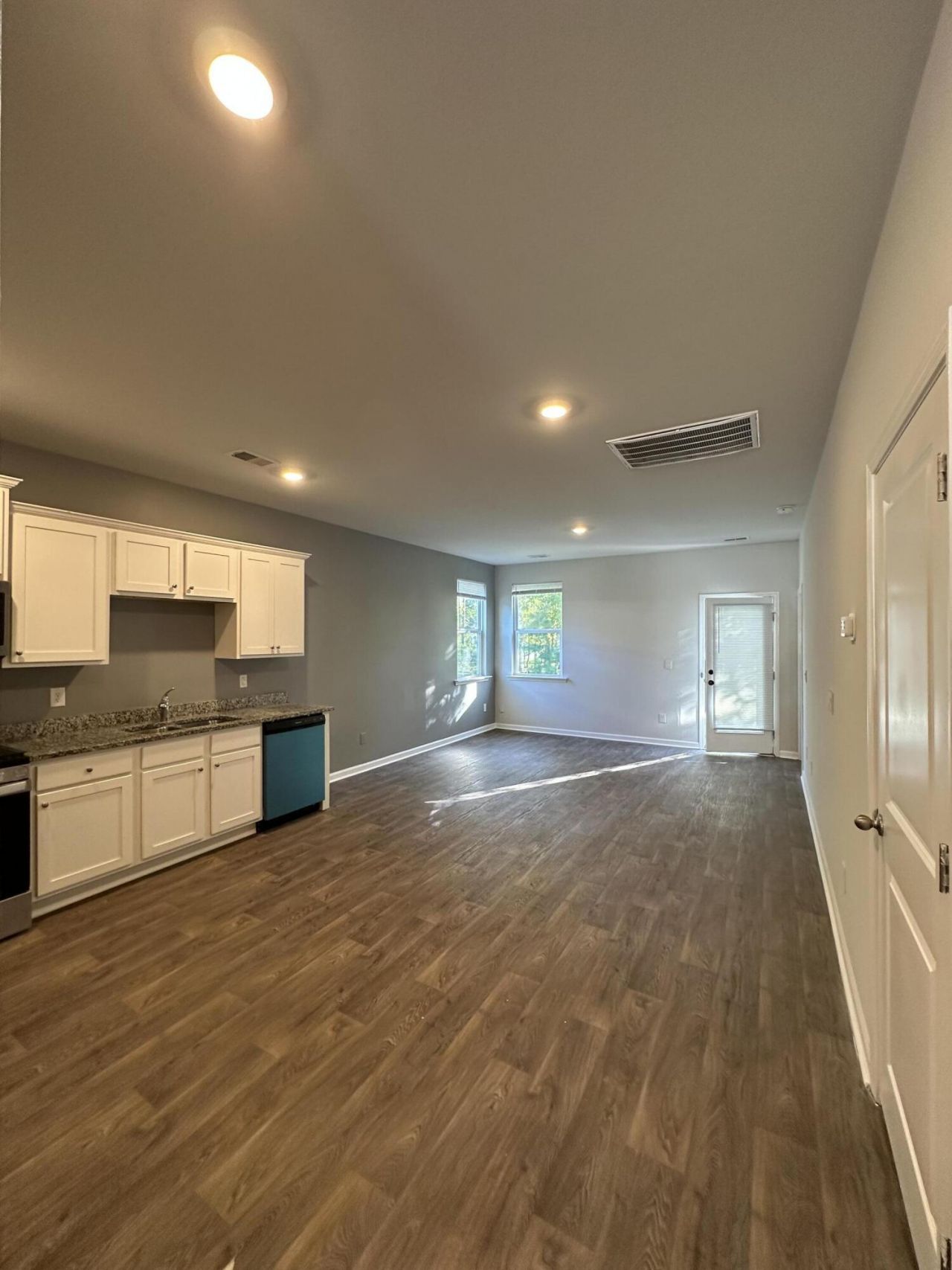 106 Valley Row Photo 5