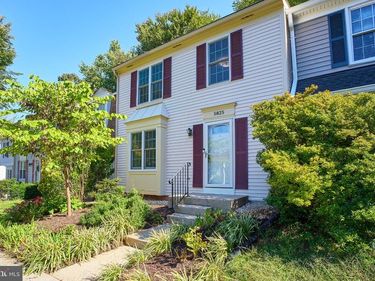5825 APPLE WOOD LANE, BURKE, VA 22015