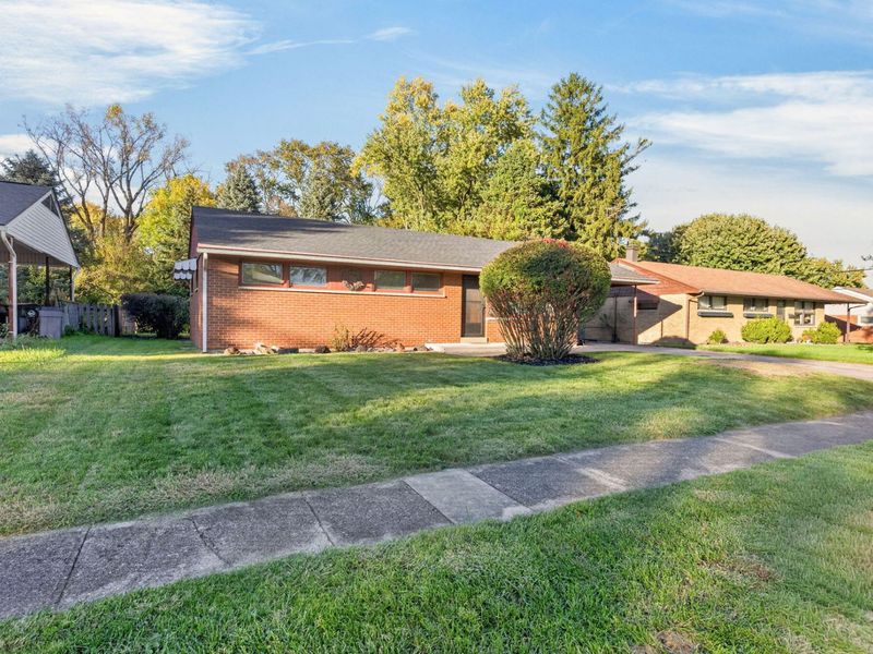327 Brocone Drive, Vandalia, OH 45377 Photo 3