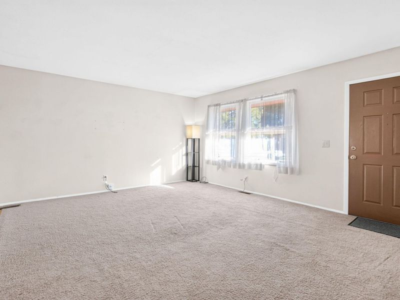 327 Brocone Drive, Vandalia, OH 45377 Photo 6