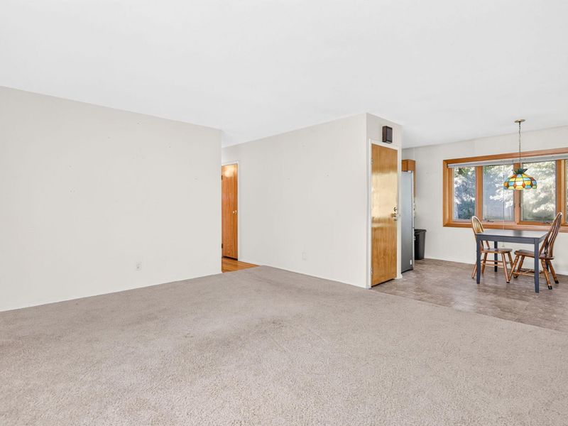 327 Brocone Drive, Vandalia, OH 45377 Photo 7