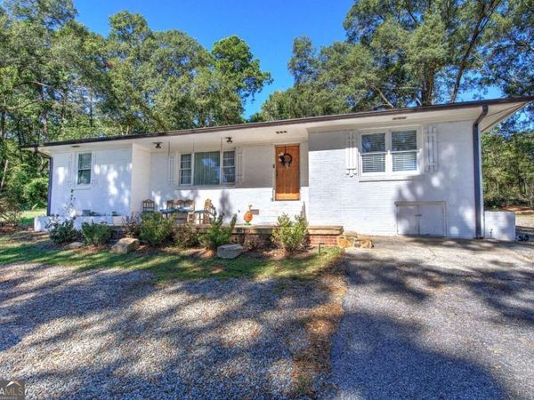 10 SE Iron Belt Road, Cartersville, GA 30120
