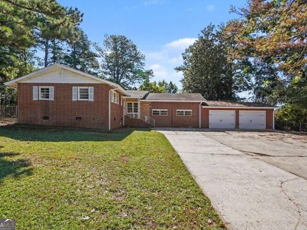 125 Greenway Park Drive, Mcdonough, GA 30253