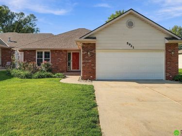 5921 Berkeley Drive, Lincoln, NE 68512