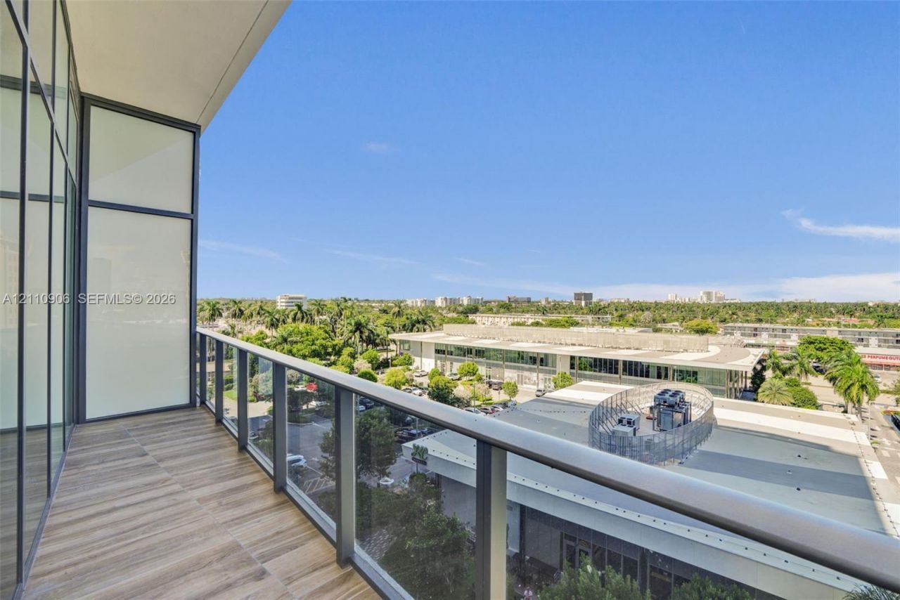 1170 E Hallandale Beach, Unit 608, Hallandale Beach, FL 33009 Photo