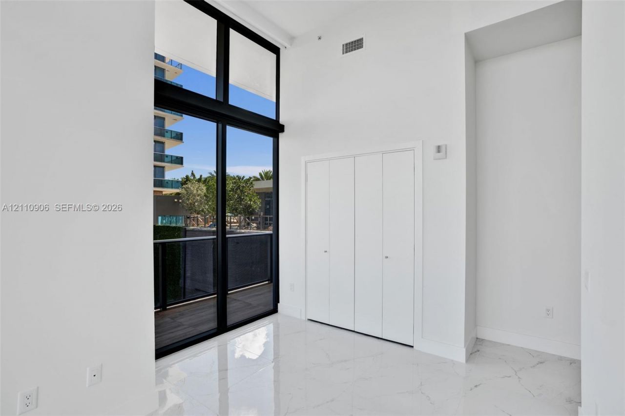 1170 E Hallandale Beach, Unit 608, Hallandale Beach, FL 33009 Photo