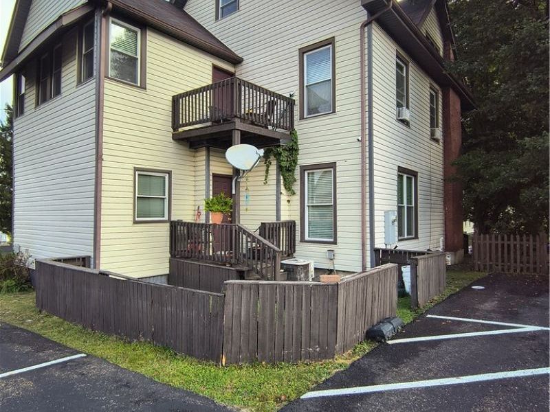 213 N 8th Street, Cambridge, OH 43725 Photo 4