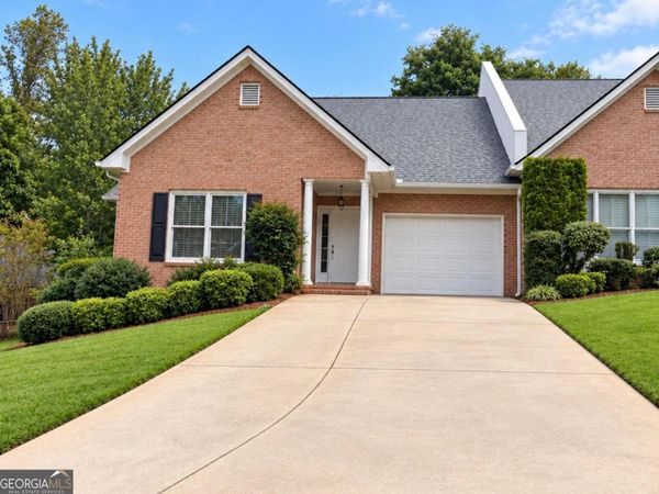 50 Green Hill Place, Toccoa, GA 30577