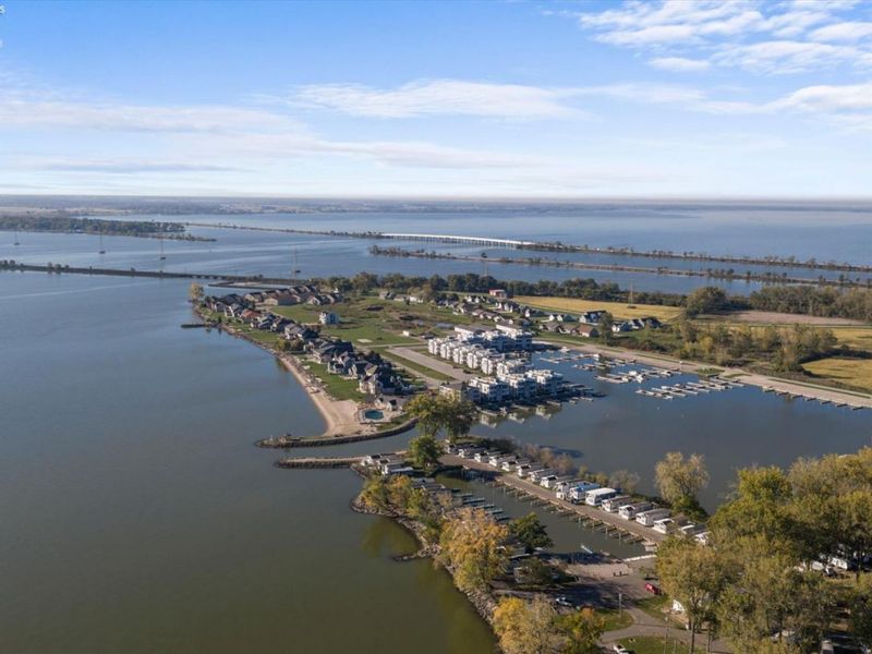 2721 S Harbor Bay Drive, Unit 1232, Marblehead, OH 43440 Photo 3