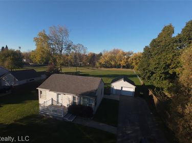435 E Walton Boulevard , Pontiac, Mi 48340