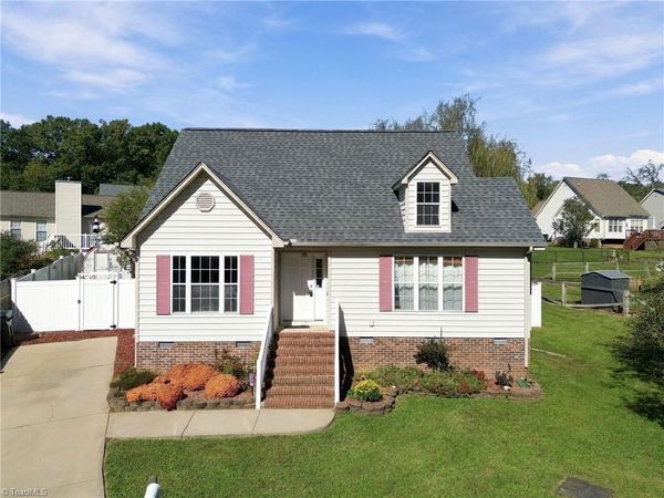 133 Hoskins Circle , Burlington, NC 27215