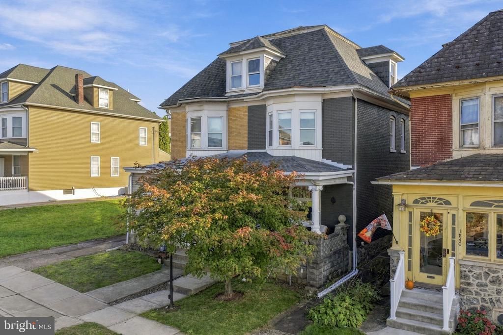 1826 FERRY STREET, EASTON, PA 18042