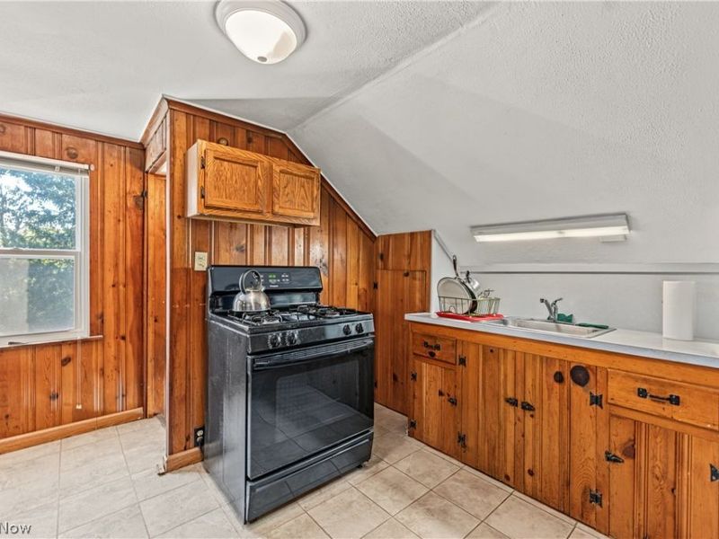 35755 Miles Road, Moreland Hills, OH 44022 Photo 41