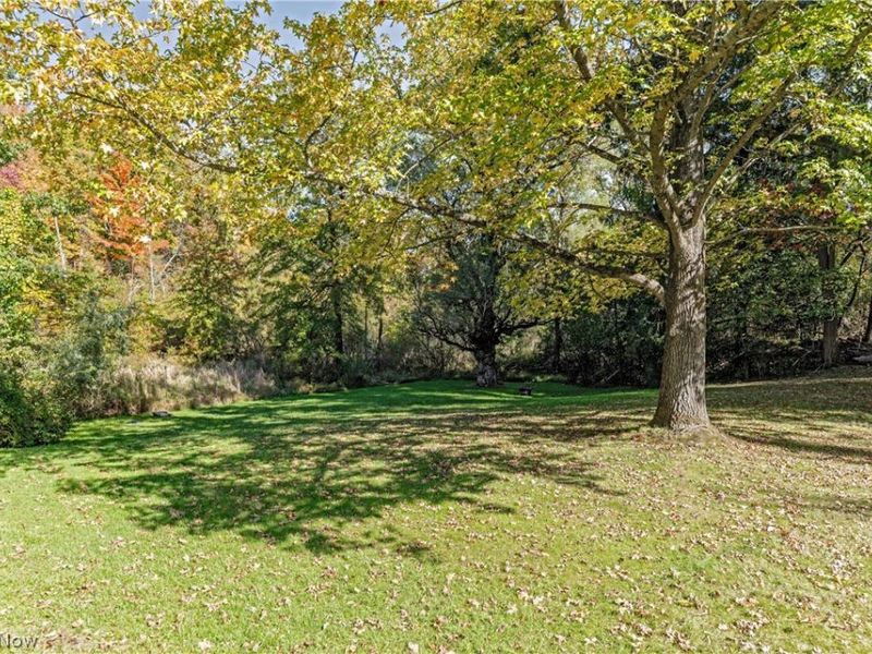 35755 Miles Road, Moreland Hills, OH 44022 Photo 46