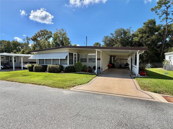 131 BOUGAINVILLEA DRIVE , LEESBURG, FL 34748