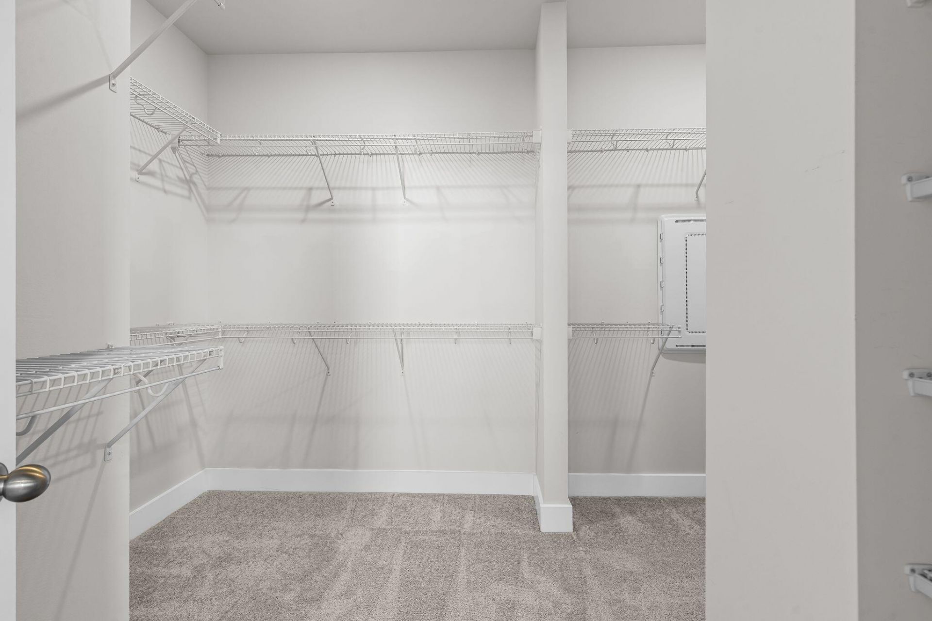 106 E Morton Street Photo 37
