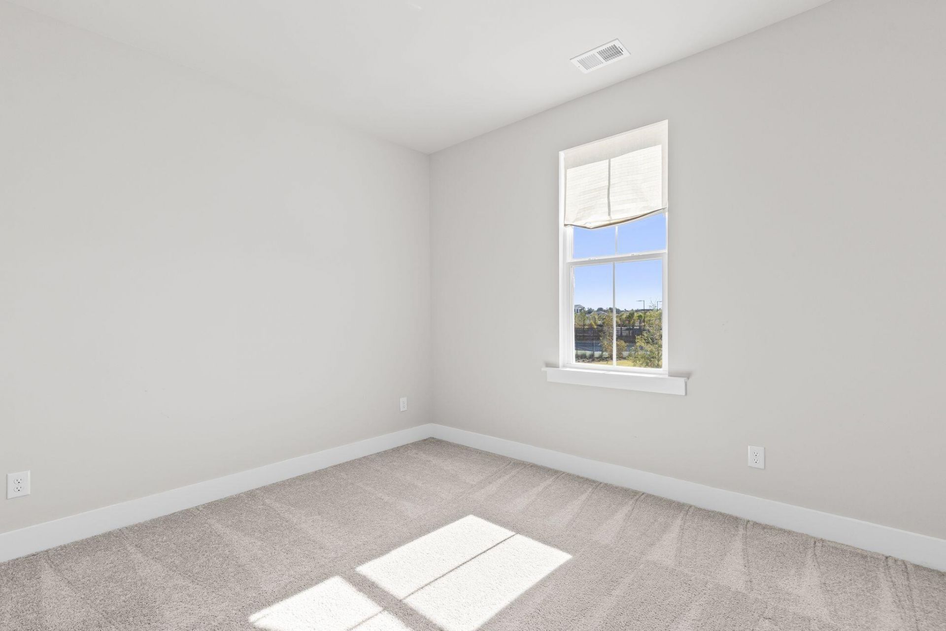 106 E Morton Street Photo 40