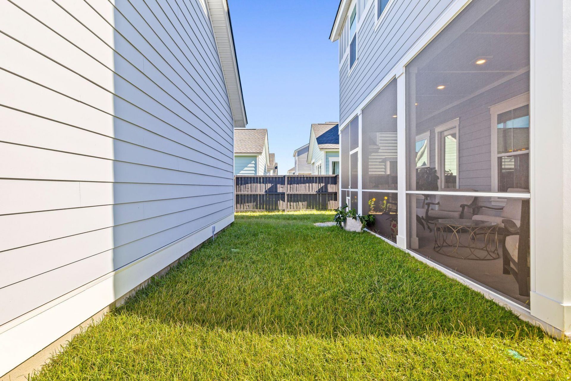 106 E Morton Street Photo 48